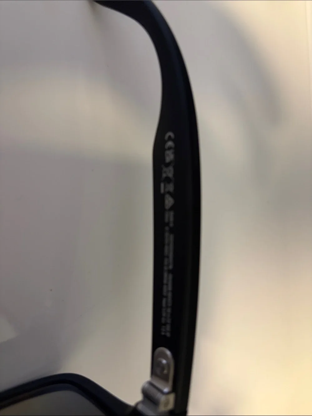Ray-Ban Men’s Black and Tan Sunglasses Gen 1